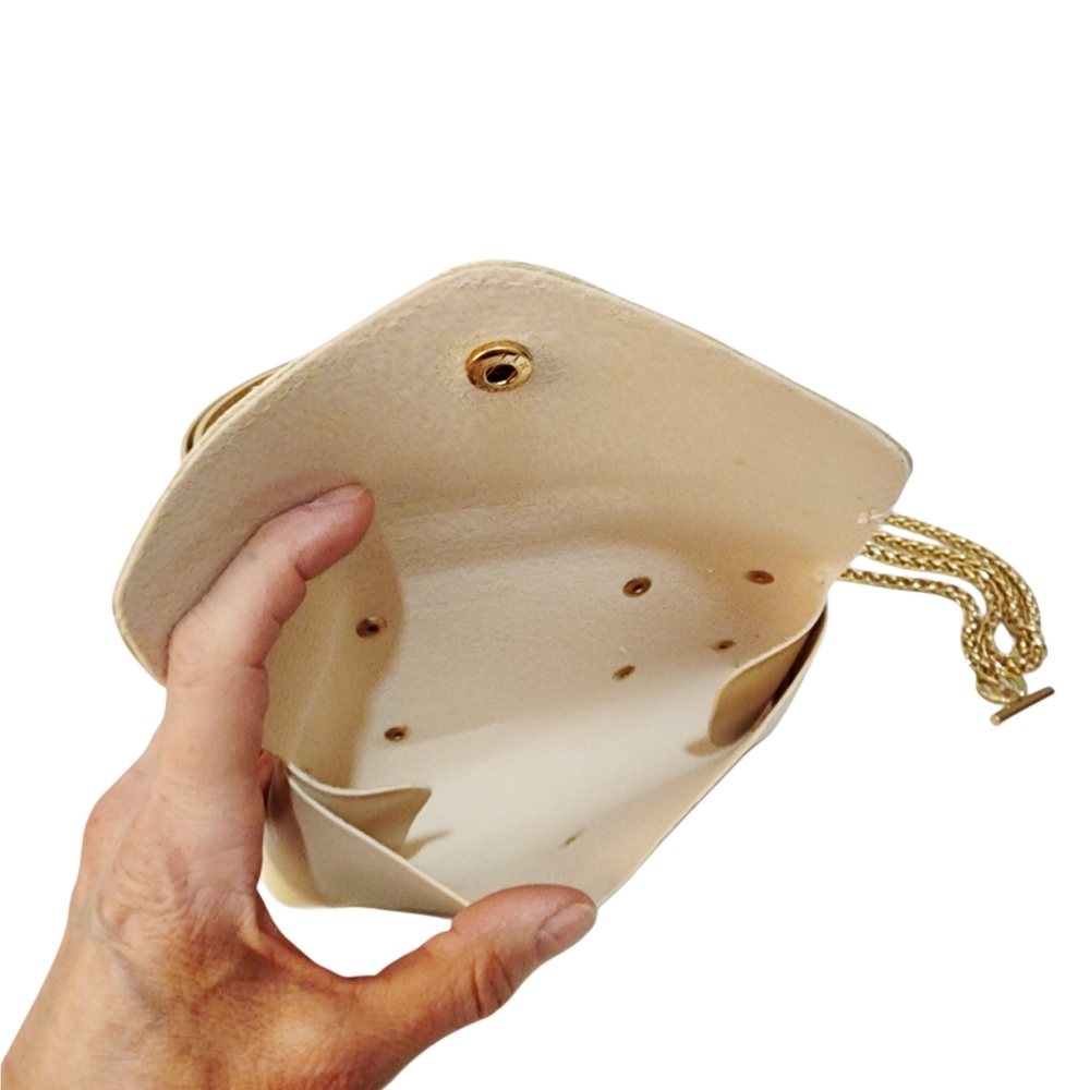 Louis Vuitton Leather Repurposed on Ivory Convertible Bum/Belt/Crossbody Bag - Picture 6 of 11